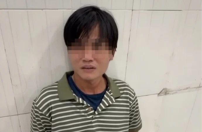 Thanh niên cướp 100 triệu đồng tại chợ Bình Điền rồi rút “s.u.n.g” đe dọa. Một vé ăn cơm nhà nước cho thanh niên không làm mà đòi có ăn