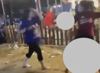 Bé ba tìm đến nhà chính thất để oánh nhau