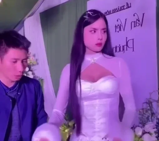 Vjdeo DJ đang chơi nhạc thì b! sam sỡ