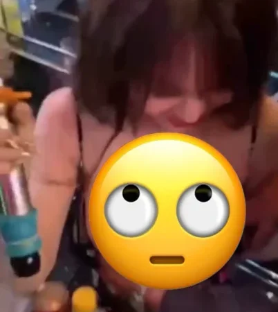 Bảo sao các a thích đi tay vịn