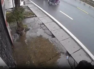 Vjde0 TNGT văng cả … ra ngoài