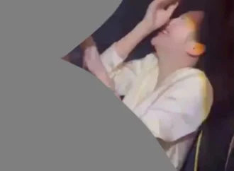 Chịu luôn… Hội chị em trên công ty đi liên hoan tất niên mà cỡ này đây