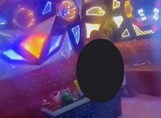 [Vjde0] Như thế này bảo sao các anh cứ thích đi hát =)))