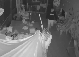 Vjdeo Nam thanh njen nửa đêm đột nhập vào nhà ĐÂm Cha vk