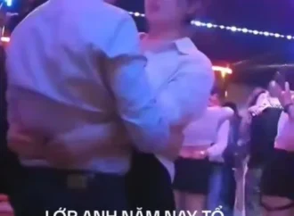 Vjde0: Thế này bảo sao vk nó cứ đòj đj họp lớp