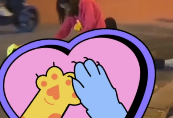 Vjdeo cặp đôi làm chuy-ệ-n kh-ó hiểu giữa đường