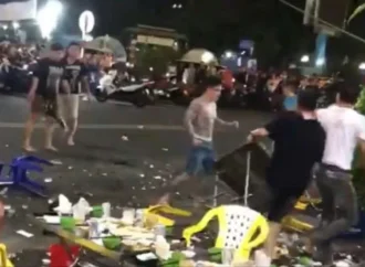 Nhóm thanh njen ăn nhậu xong hỗn chiến, xem xong hết dám đi nhậu