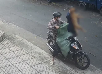 Lái xe hu’c Trọn chó